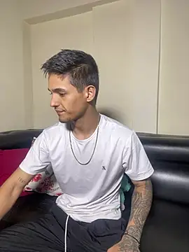 Aaronsexroom online show from July 5, 2026, 3:11 am