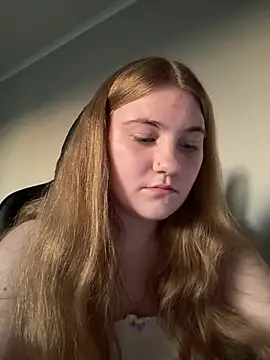 Aurora889 online show from July 14, 2026, 5:19 pm