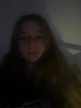 Snapshot of Valeria-mis chatting on July 4, 2026, 2:21 pm Valeria-mis online show from July 4, 2026, 2:21 pm