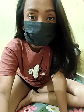 Snapshot of couple12show chatting on July 6, 2026, 6:09 am couple12show online show from July 6, 2026, 6:09 am