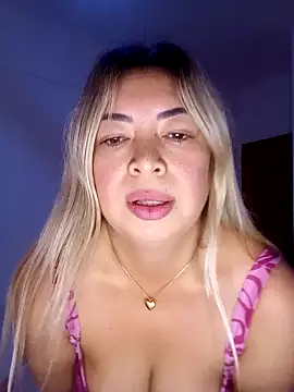 AlessiaFantasy online show from July 28, 2026, 7:39 pm