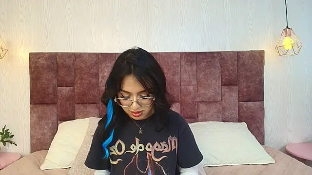 SamanthaFairyy online show from July 6, 2026, 3:03 pm