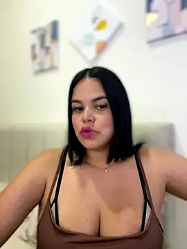 Snapshot of AliceStarshine chatting on October 10, 2025, 11:16 pm AliceStarshine online show from October 10, 2025, 11:16 pm