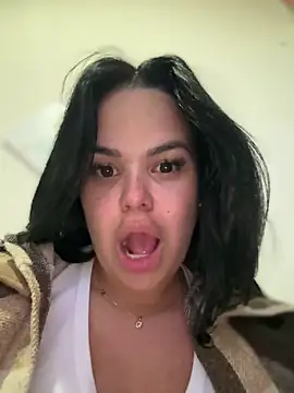 Snapshot of AliceStarshine chatting on October 5, 2025, 4:25 am AliceStarshine online show from October 5, 2025, 4:25 am