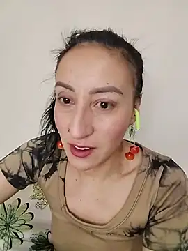 Dany1013 online show from July 9, 2026, 4:24 am