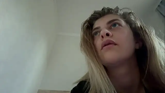 DarkCherry444 online show from July 8, 2026, 5:57 pm