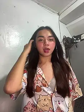 Snapshot of EtherealRae chatting on July 10, 2026, 7:25 pm EtherealRae online show from July 10, 2026, 7:25 pm