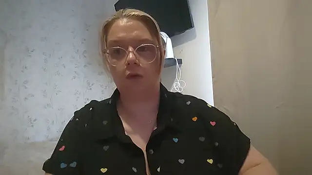 Snapshot of Sinful-Hope chatting on July 15, 2026, 12:12 pm Sinful-Hope online show from July 15, 2026, 12:12 pm