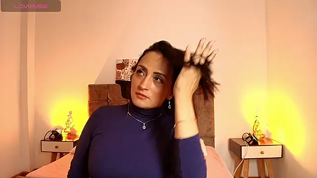Eva Bellucci online show from July 13, 2026, 3:50 am
