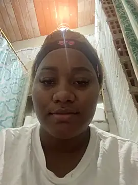 Snapshot of charlotte_johns chatting on July 6, 2026, 10:01 pm charlotte johns online show from July 6, 2026, 10:01 pm