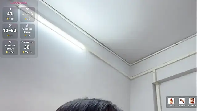 Snapshot of Lucy-8 chatting on July 9, 2026, 3:33 pm Lucy-8 online show from July 9, 2026, 3:33 pm