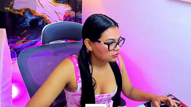 SofiaaReed online show from July 14, 2026, 11:27 am