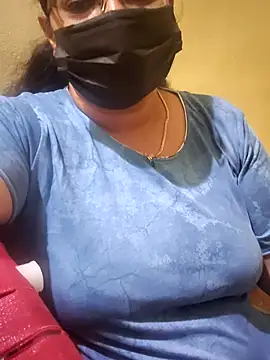 Sexy Asha  online show from July 9, 2026, 6:18 pm