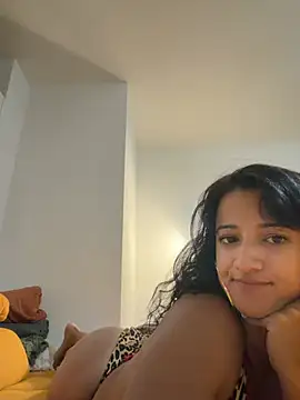 Snapshot of AishaLoveX chatting on July 15, 2026, 7:43 pm AishaLoveX online show from July 15, 2026, 7:43 pm