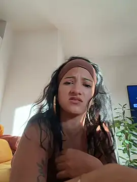 Snapshot of AishaLoveX chatting on July 20, 2026, 6:21 pm AishaLoveX online show from July 20, 2026, 6:21 pm