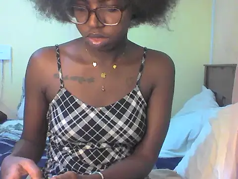 Ebonymuse online show from July 28, 2026, 1:13 am