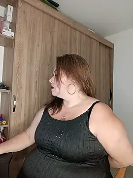 DulceAnahi  online show from July 13, 2026, 11:37 pm