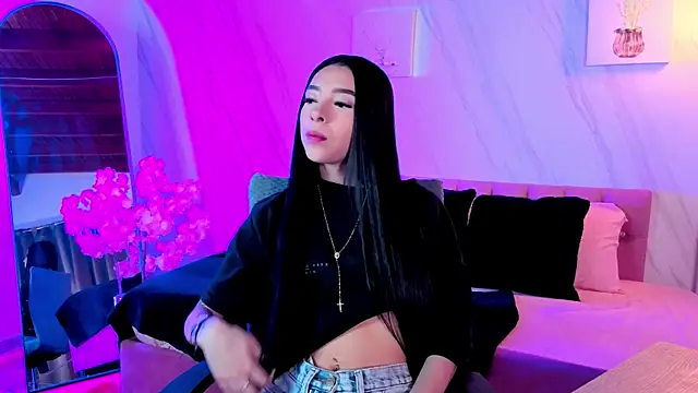 Snapshot of Tifanny_M chatting on July 14, 2026, 3:40 pm Tifanny M online show from July 14, 2026, 3:40 pm