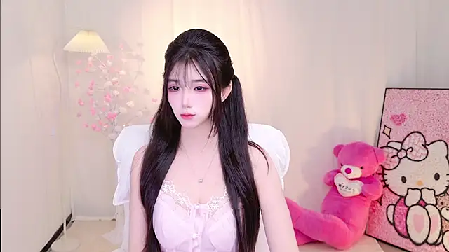 susumillie  online show from July 12, 2026, 8:04 am
