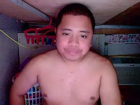 Snapshot of UnisexForYou chatting on July 12, 2026, 11:00 am UnisexForYou online show from July 12, 2026, 11:00 am