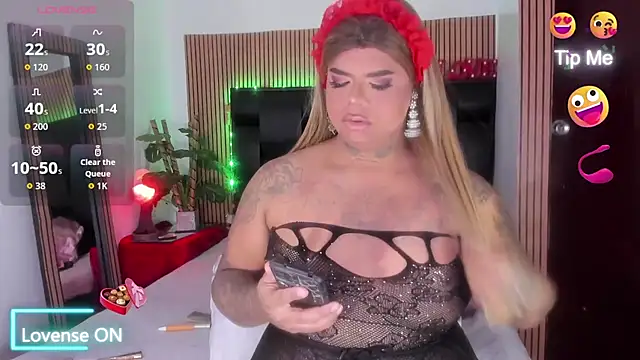 Snapshot of isabelleandbrand chatting on October 6, 2025, 1:45 pm isabelleandbrand online show from October 6, 2025, 1:45 pm