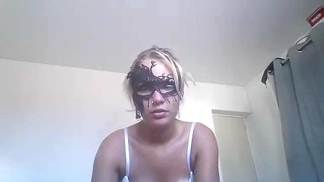 Snapshot of JeuneCharme1 chatting on July 17, 2026, 1:30 pm JeuneCharme1 online show from July 17, 2026, 1:30 pm