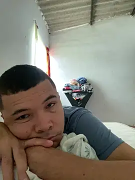 Blanquito122 online show from July 13, 2026, 12:37 pm