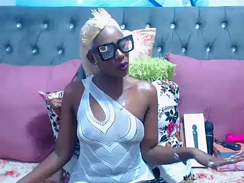 MissBoomOrBust0111 online show from July 24, 2026, 6:31 am