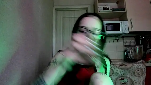 Snapshot of Honey_Mollyy chatting on July 14, 2026, 7:46 am Honey Mollyy online show from July 14, 2026, 7:46 am
