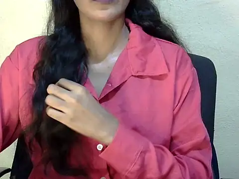 Snapshot of Hayat_K chatting on July 18, 2026, 2:58 pm Hayat K online show from July 18, 2026, 2:58 pm