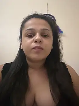 Snapshot of laisagauchinha chatting on July 14, 2026, 6:18 am laisagauchinha online show from July 14, 2026, 6:18 am