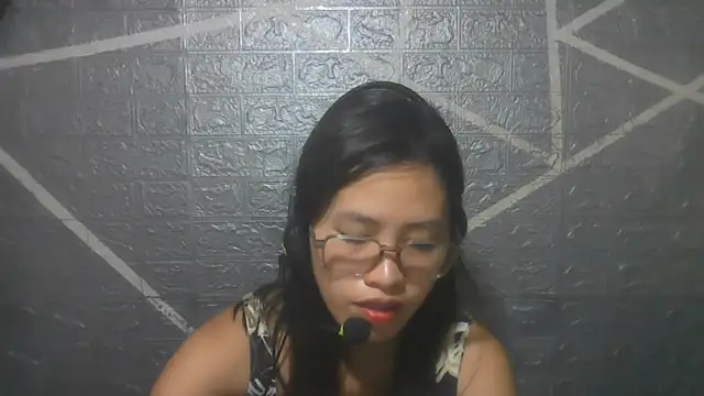 Snapshot of RaquelLeibfried chatting on July 17, 2026, 1:25 am RaquelLeibfried online show from July 17, 2026, 1:25 am
