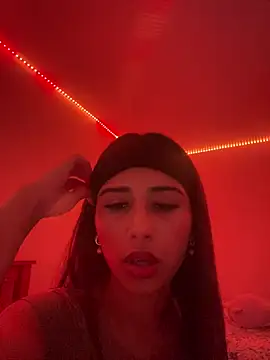 NextDoorMolly online show from July 15, 2026, 7:43 pm