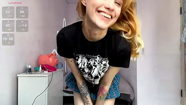 Snapshot of Lili_pup chatting on July 17, 2026, 9:28 am Lili pup online show from July 17, 2026, 9:28 am