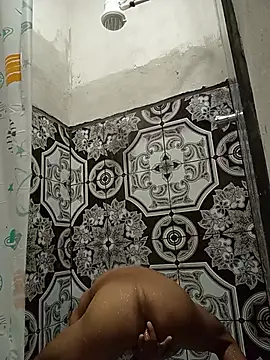 stefamholmes online show from July 16, 2026, 1:02 am