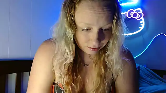 XxMs StarzxX online show from March 7, 2025, 2:46 am