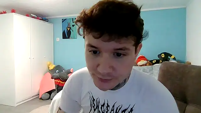 Snapshot of giuseppigr chatting on July 19, 2026, 11:51 am giuseppigr online show from July 19, 2026, 11:51 am