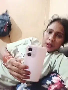 Snapshot of hot_bhabi07 chatting on July 26, 2026, 6:42 am hot bhabi07 online show from July 26, 2026, 6:42 am