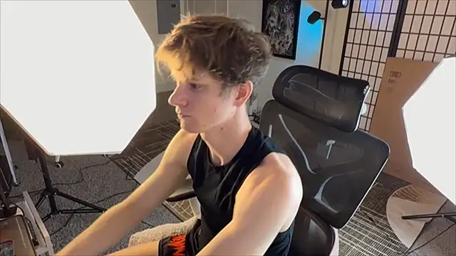 Valk0o online show from July 23, 2026, 12:57 am
