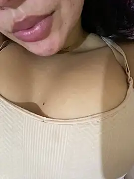 Snapshot of mels011 chatting on July 27, 2026, 4:25 pm mels011 online show from July 27, 2026, 4:25 pm