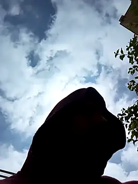 robredoj online show from November 9, 2025, 2:32 pm