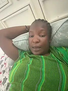 curvyreen online show from August 5, 2026, 6:29 am