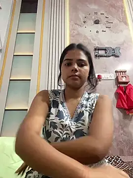 Snapshot of Hye_Dipikaa chatting on July 28, 2026, 2:13 pm Hye Dipikaa online show from July 28, 2026, 2:13 pm