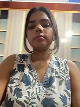 Snapshot of Hye_Dipikaa chatting on July 28, 2026, 1:32 pm Hye Dipikaa online show from July 28, 2026, 1:32 pm