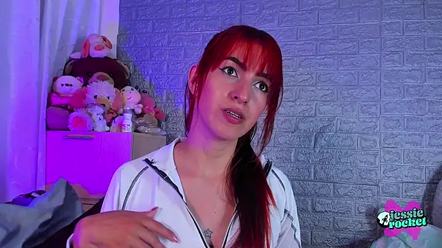 jessierocketx online show from September 30, 2025, 7:53 pm