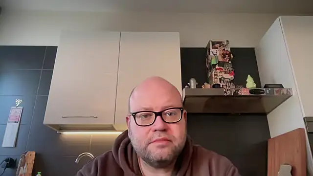 theitalianbear online show from February 25, 2026, 7:19 am