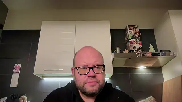 theitalianbear online show from April 6, 2026, 2:51 am