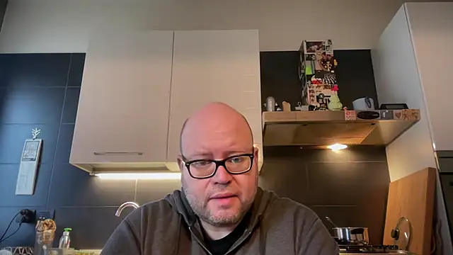 theitalianbear online show from January 18, 2025, 1:40 pm