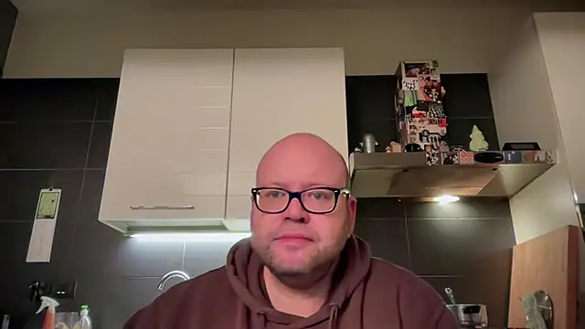 theitalianbear online show from March 26, 2026, 7:12 pm