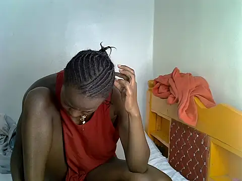 Snapshot of pretty_serene chatting on August 9, 2026, 12:55 pm pretty serene online show from August 9, 2026, 12:55 pm